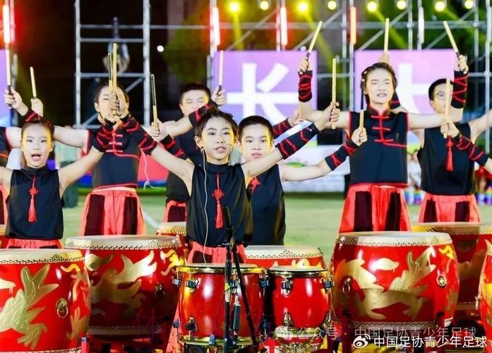 第25届“贝贝杯”开赛,足球少年逐梦张家港 第25届“贝贝杯”开赛,足球少年逐梦张家港